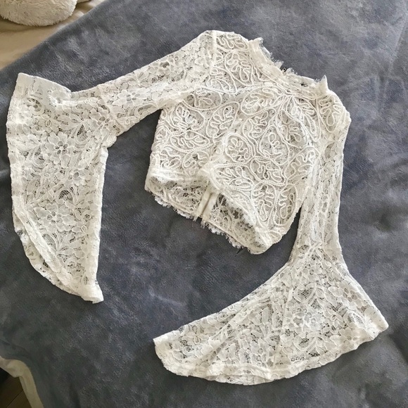 Tops - Long sleeve crop top